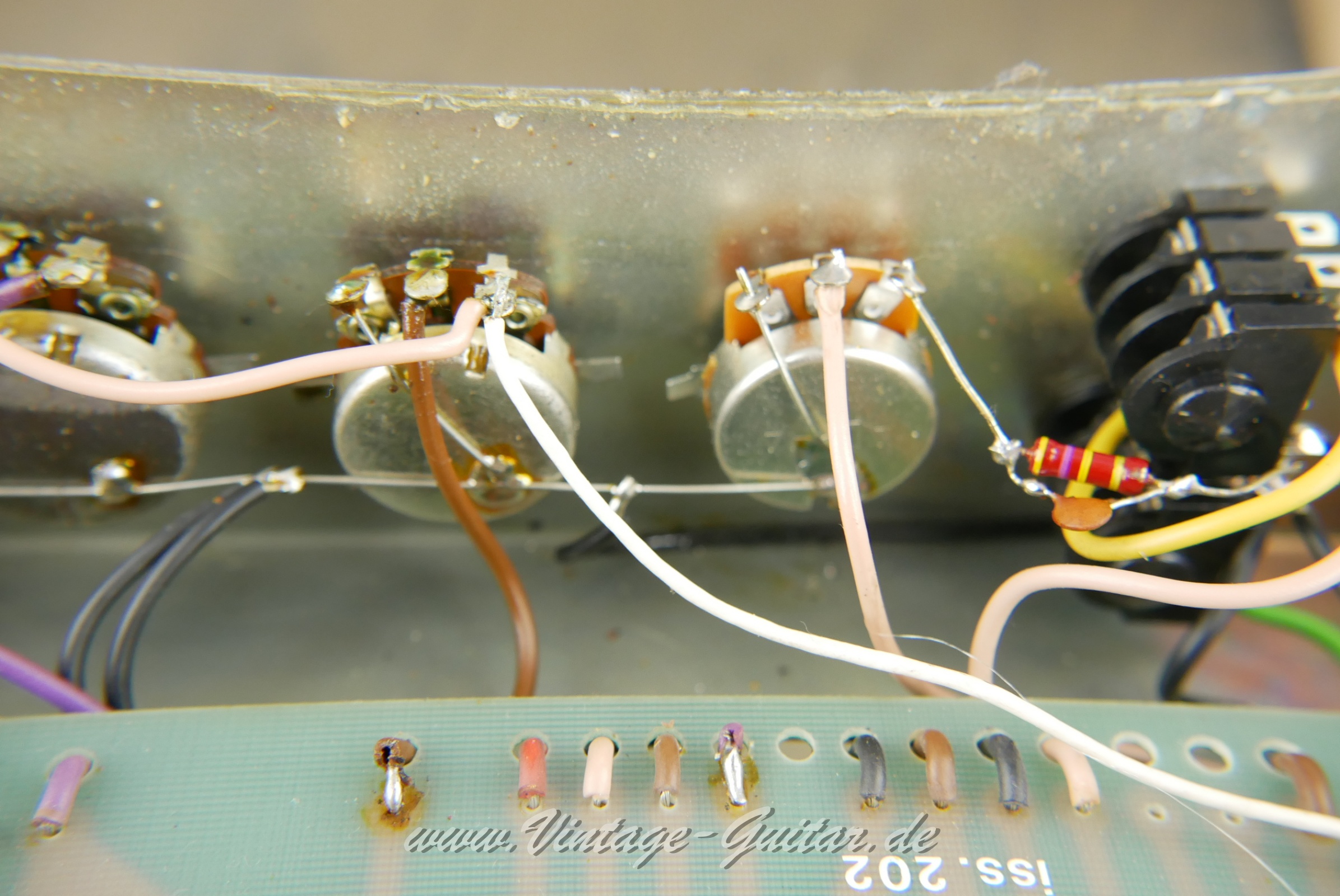 img/vintage/5925/ Marshall_JMP_1987_Master_Model_Mk_II_Lead_GB_black_1980-020.JPG
